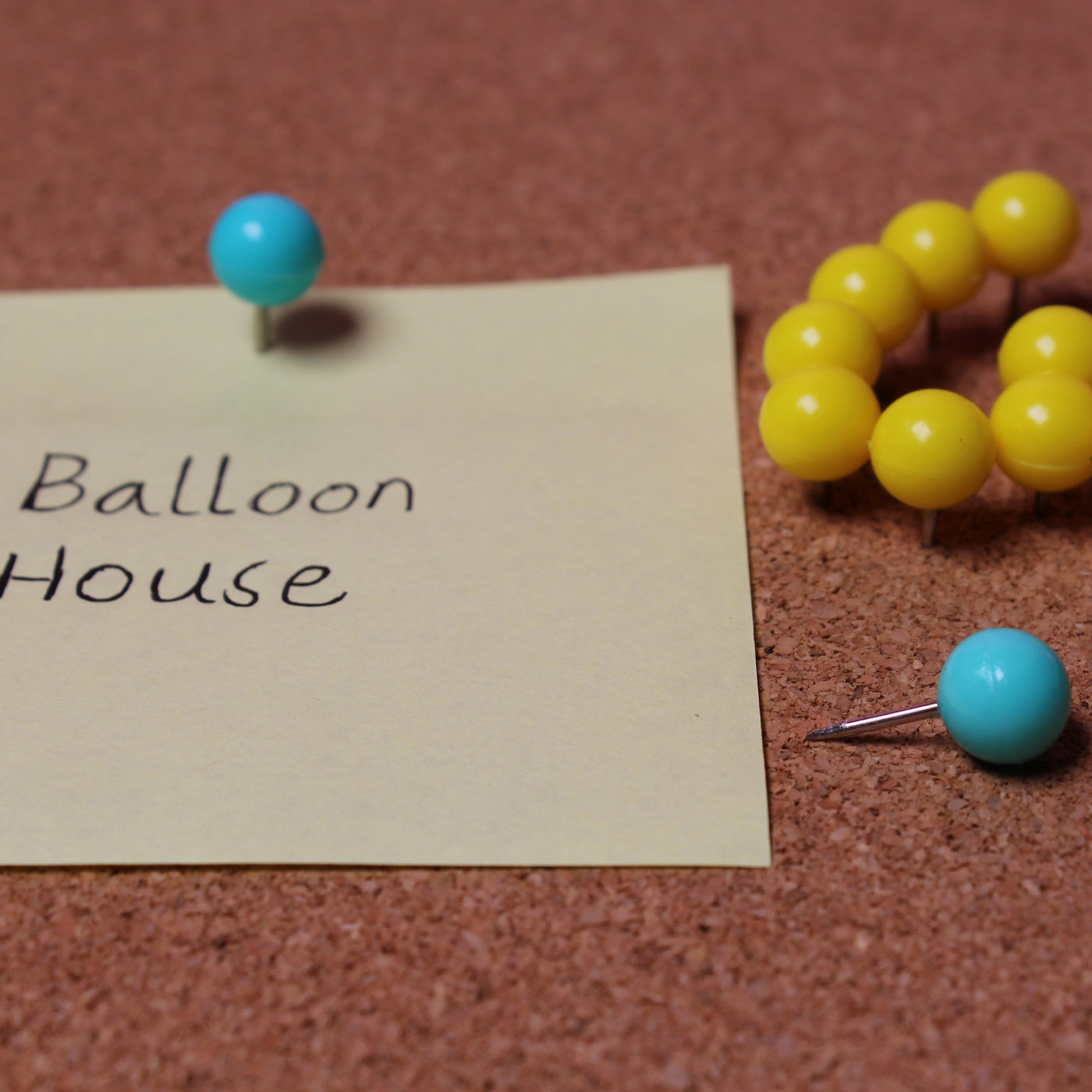 100Pcs Push Pin Balloon House Desk Decor Organizers